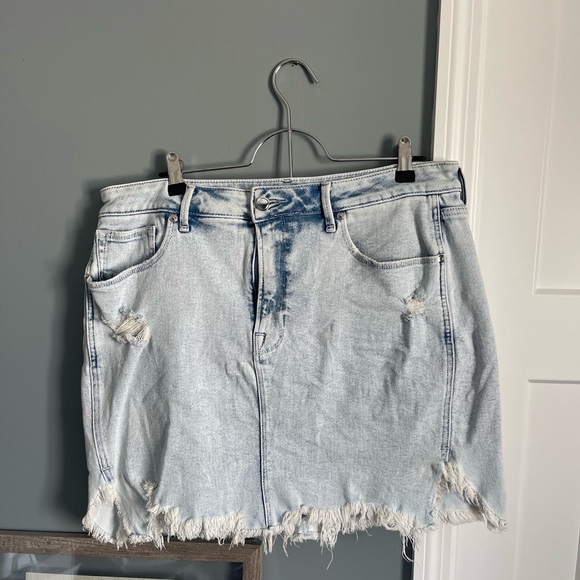 Good American Jean Skirt - Picture 1 of 3